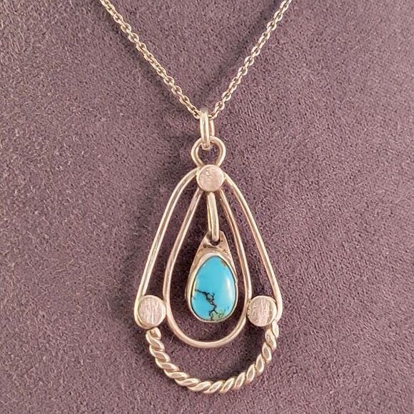 Vintage Sterling Southwestern Blue Turquoise Pendant Necklace - Picture 2 of 7